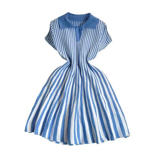 Женское летнее платье в вертикальную полоску, с V-образным вырезом, воротничком и короткими рукавами, вязаное платье, винтажное А-силуэтное платье-свитер
