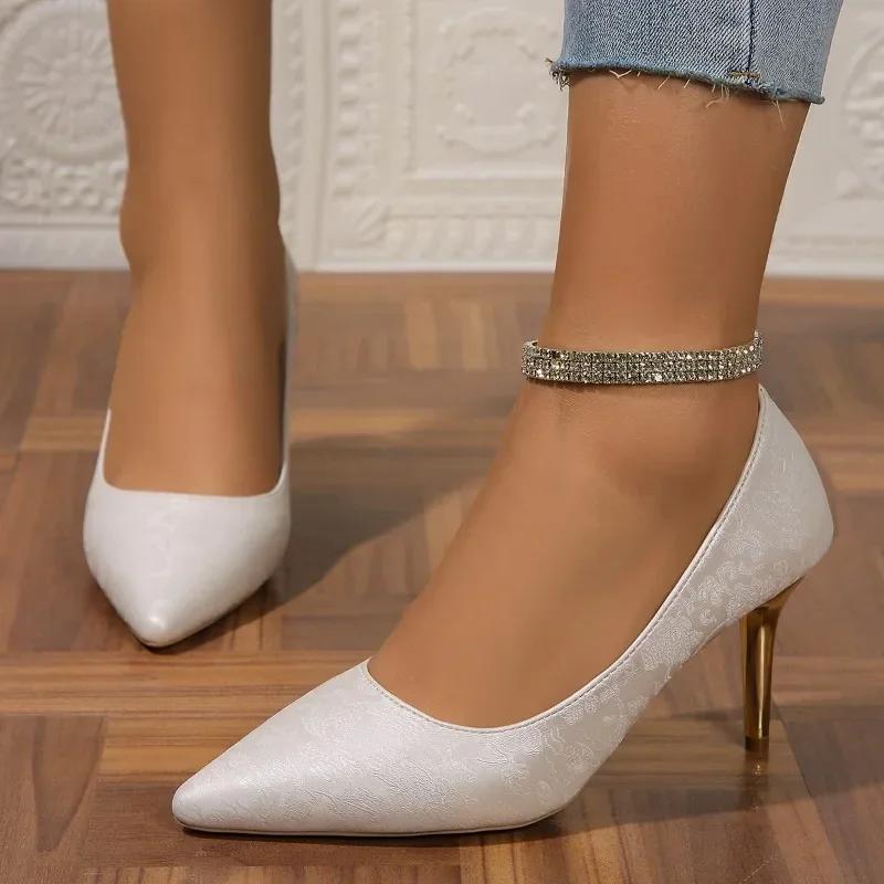2024 Модная женская обувь One Kick Ladies Pumps Осенние туфли с острым носком Однотонные сексуальные платья на шпильках или тонких каблуках Неглубокие туфли
