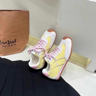 Женская обувь – Кроссовки