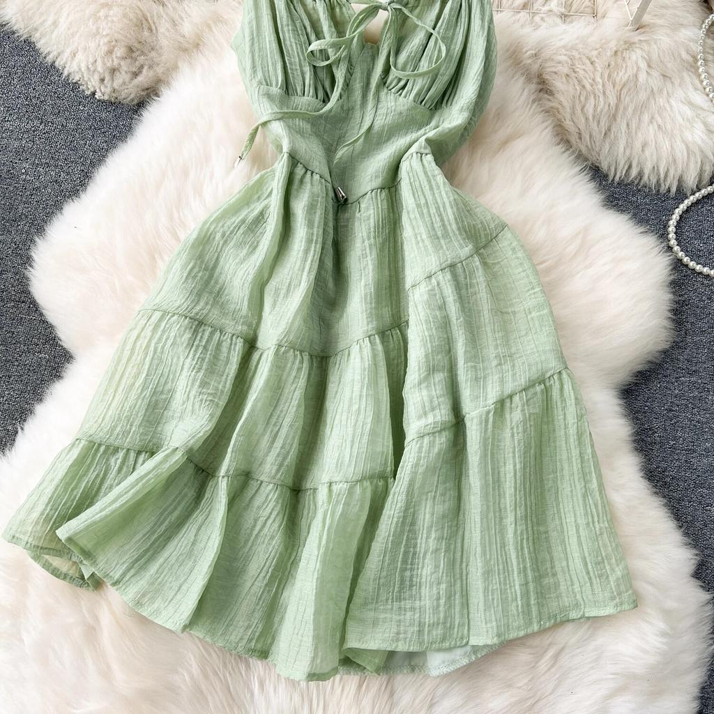 Маленькая одежда с милым бантом и квадратным воротником, облегающие короткие юбки с оборками, сексуальное платье на бретельках с открытой спиной