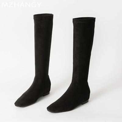 Женские замшевые высокие сапоги на плоской подошве с квадратным носком, женские модные ботинки челси 2025 года, зимние готические походные ботинки для женщин, новые зимние мотоциклетные ботинки для женщин