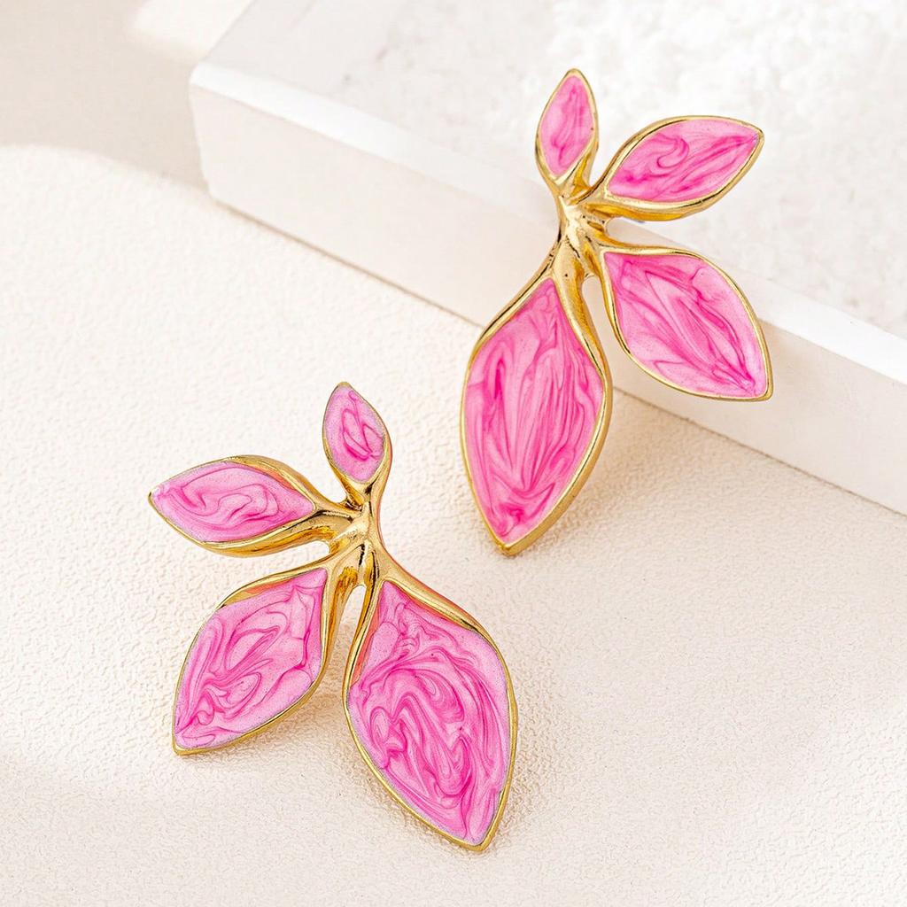 Модные серьги для женщин Дамы