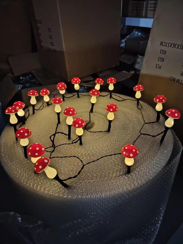 Solar LED Ground Plug Mushroom Light: Waterproof Outdoor Garden Decoration