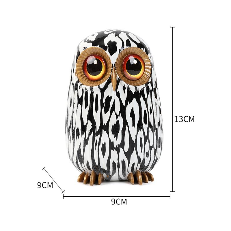 Painted Owl Resin Figurines Nordic Modern Graffiti Animal Sculpture Living Room Ornaments For Home Decor Desk Office Decoration