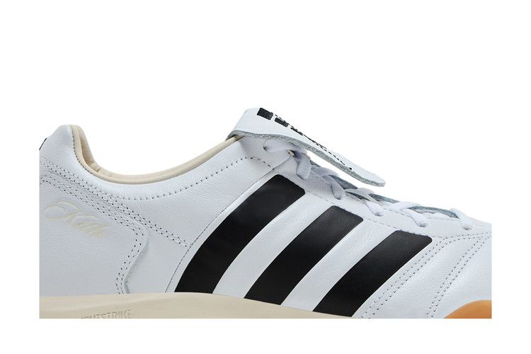 Men's Sneakers adidas Predator 2002 IC Kith White Gum White/Black/Gum