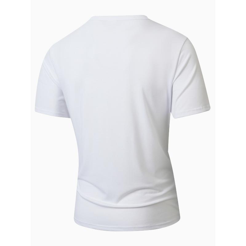 Мужская футболка-henley с пуговицами и коротким рукавом.