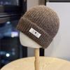 Корейская версия Шапка из шерсти с улыбающимся лицом для женщин Осень и зима Новая утолщенная теплая шапка-балаклава, подчеркивающая лицо, с защитой маленьких ушей, вязаная шапка