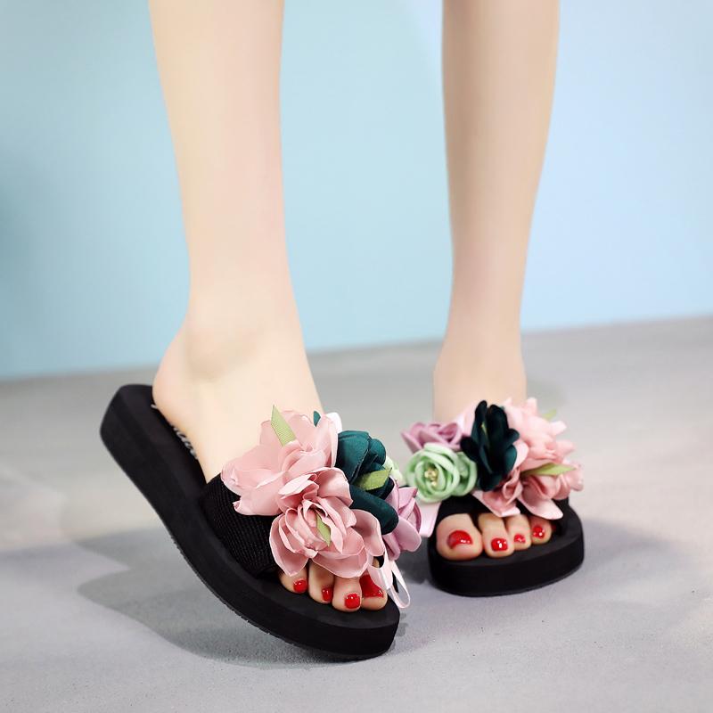 Женские сандалии, летние шлепанцы с искусственными цветами для женщин, нескользящие шлепанцы на толстой подошве, праздничная пляжная обувь, модная обувь