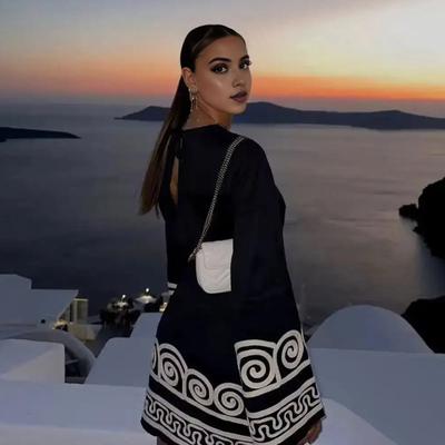 Женское платье с вышивкой, круглый вырез, свободный, с длинными рукавами, однотонный А-силуэт, короткое платье, вырез на спине, мини-платье на весну и осень