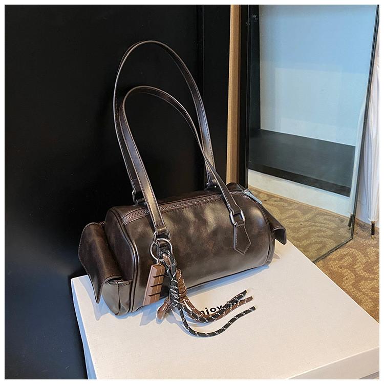 Ielgy Retro Portable Boston Bag Autumn Winter Niche Commuter Large Capacity One-Shoulder Messenger Bag