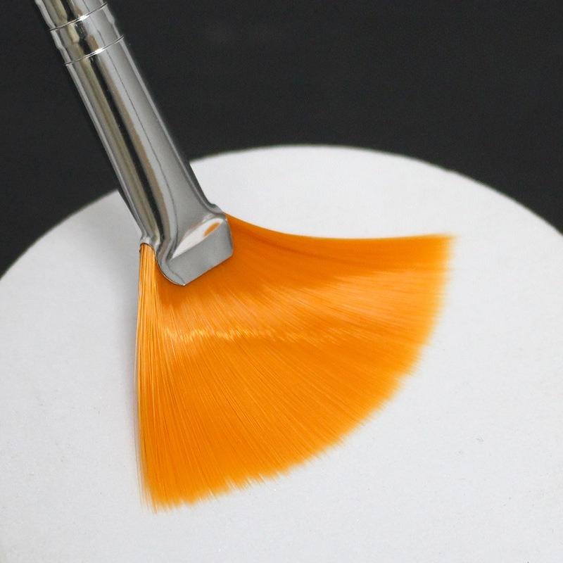 3pcs Practical Facial Brushes Fan Makeup Blusher Brushes Soft Portable Mask Brushes Cosmetic Tools for Women Ladies Girls