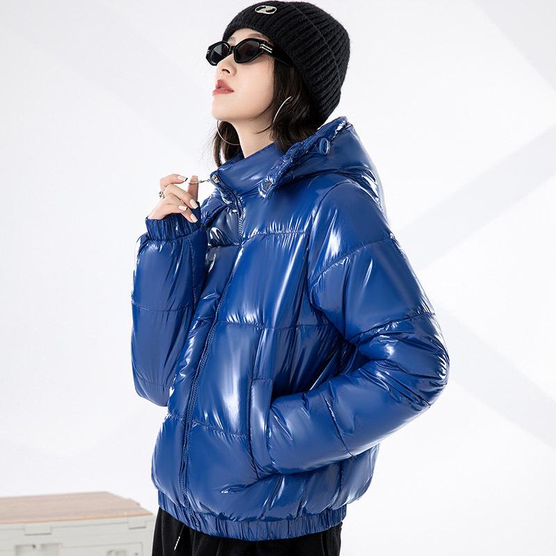 Женская короткая куртка-пуховик в корейском стиле - модное блестящее хлопковое пальто с капюшоном для зимы