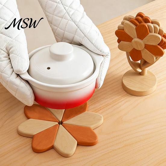 Insulated Trays for Hot Pans Sunflower Trivets Dishes, Heat Resistant Beech Wood Pot Holder, Unique Wedding Gifts Kitchen Decorative Tree Stand Table