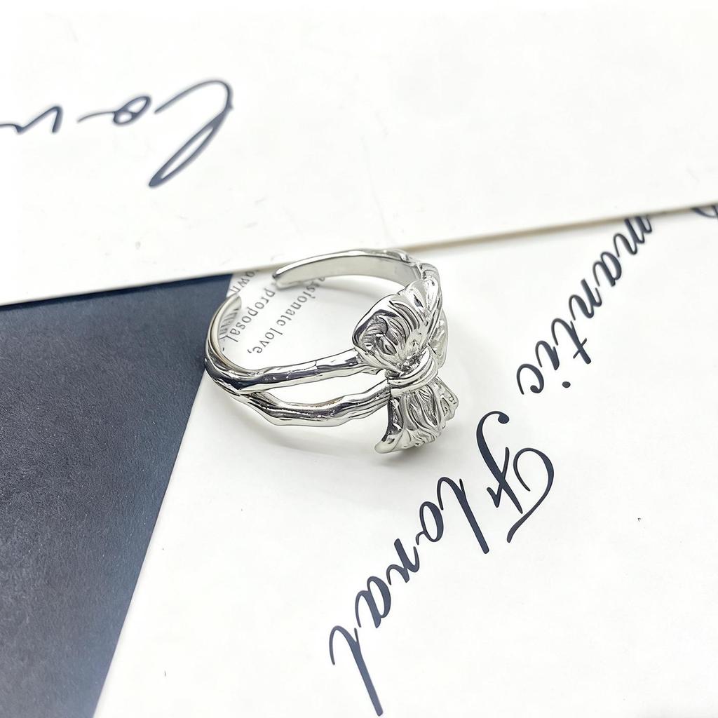 Korean Bow Knot Ring: Versatile Metal Style for Women