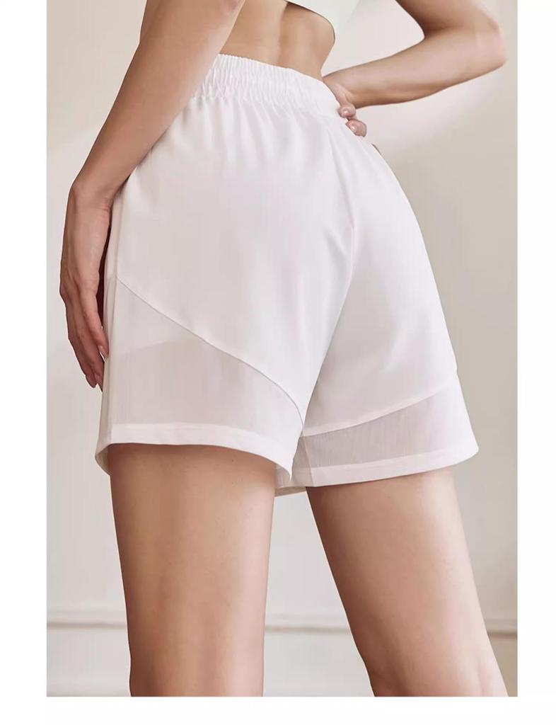 Женский летний костюм для бега: Шорты из быстросохнущей сетки и черный топ для йоги