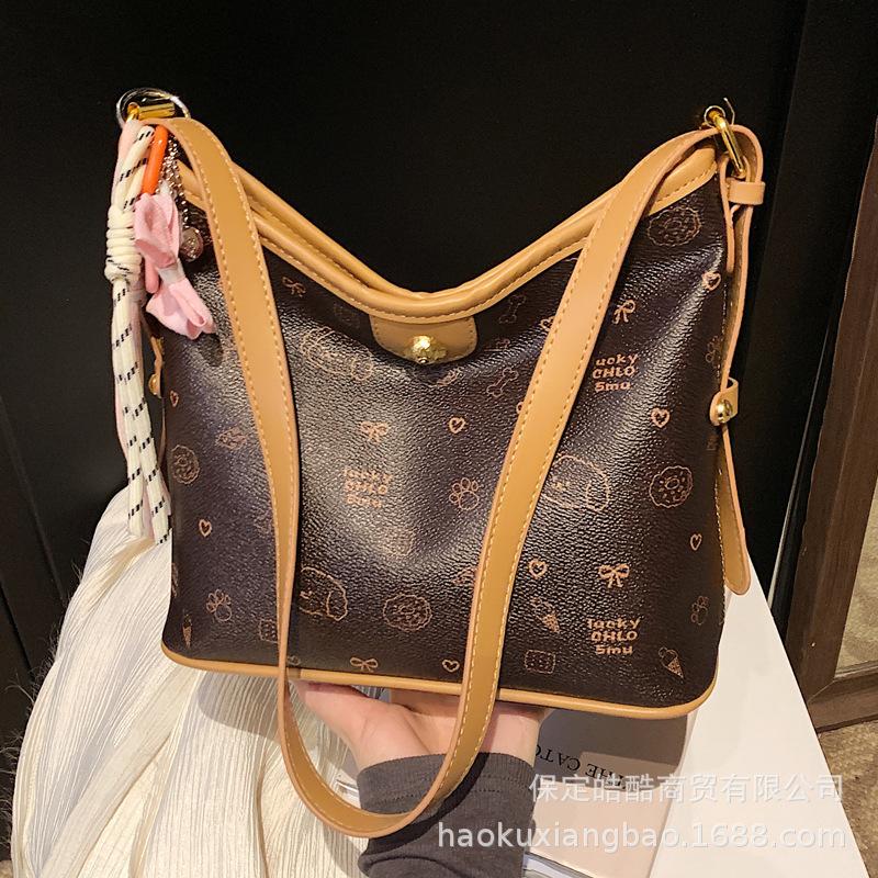 Underarm Bag Women's 2025 New Trendy Autumn and Winter Light Luxury Niche High-end Shoulder Bag Commuter Messenger Bucket Bag