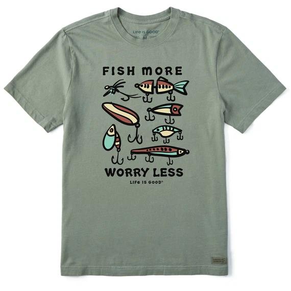 Жизнь прекрасна. Мужская винтажная футболка-крошер Fish More Worry Less, цвет мшисто-зеленый