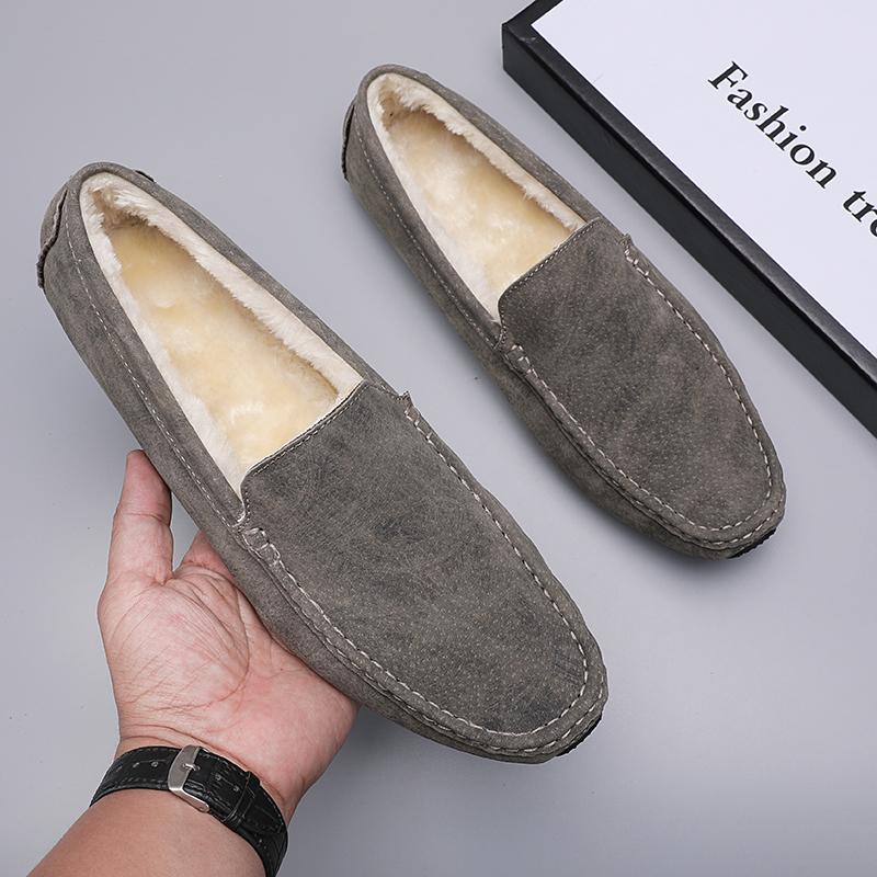 Мужские мокасины, зимняя теплая повседневная обувь 2024 года, модные туфли для вождения без застежек для мужчин, мокасины, легкая дышащая кожаная мужская обувь