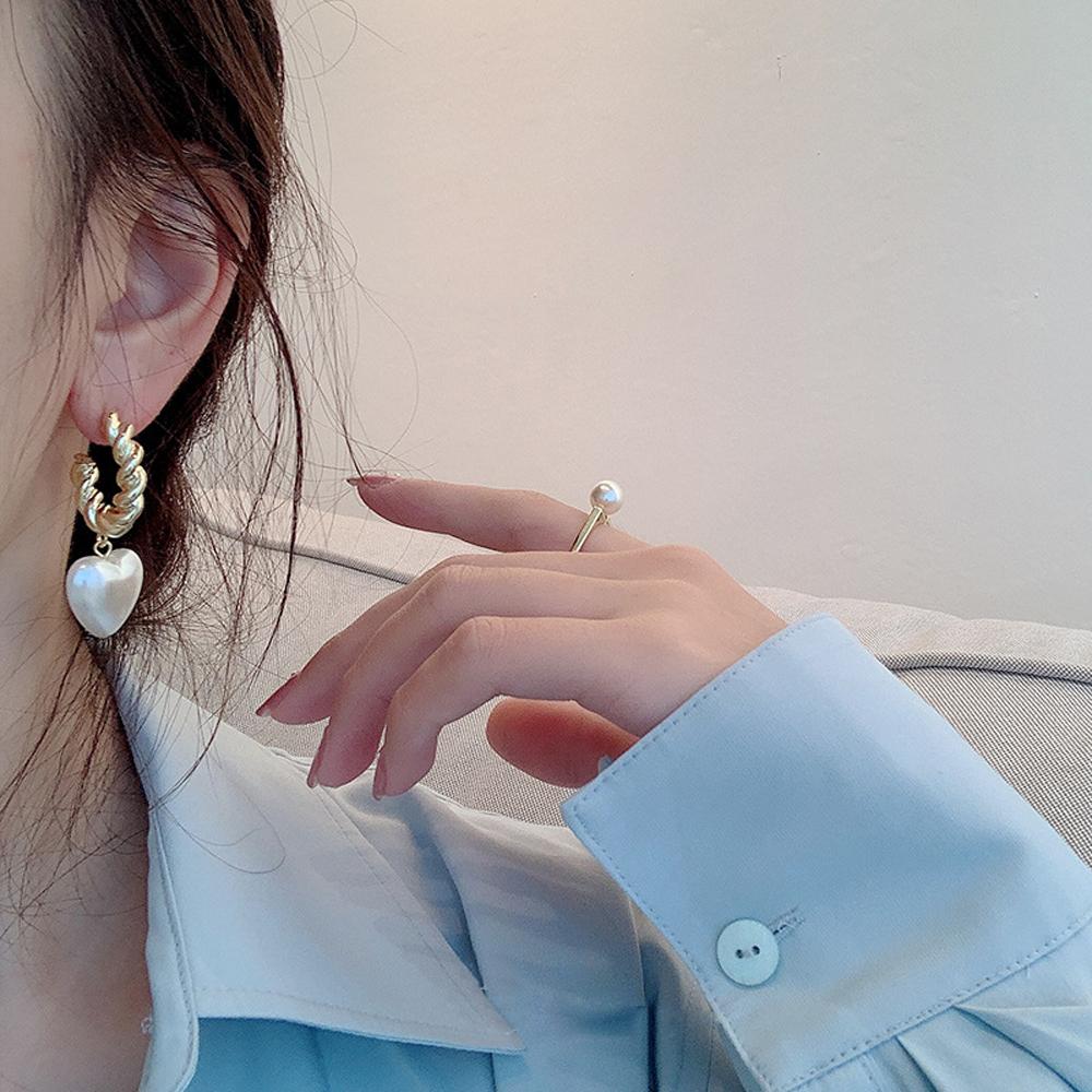 Темперамент Новые ретро девушки геометрические жемчужные серьги скрученные круглые сращивающиеся пеньковые серьги-кольца