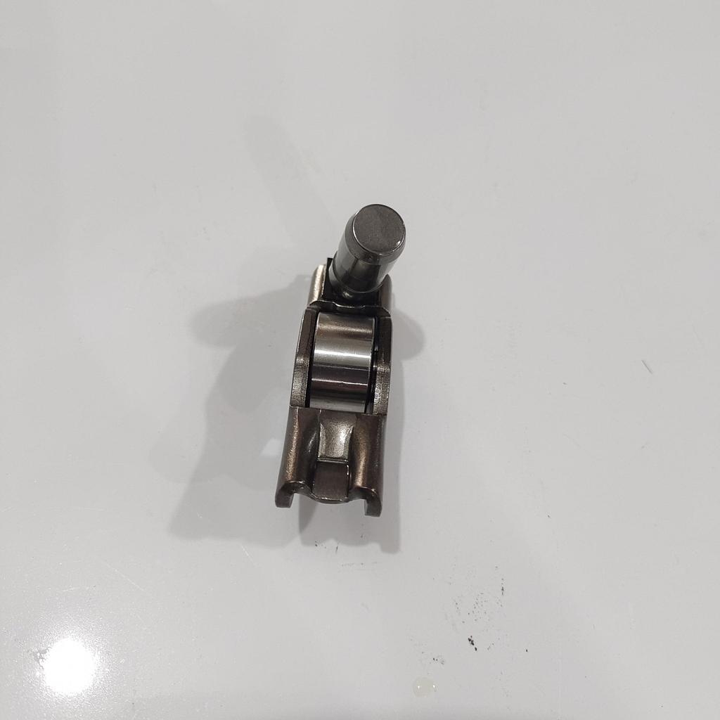 Iveco F1A F1C Engine Valve Rocker Arm Assembly with Hydraulic Lifter for DAILY