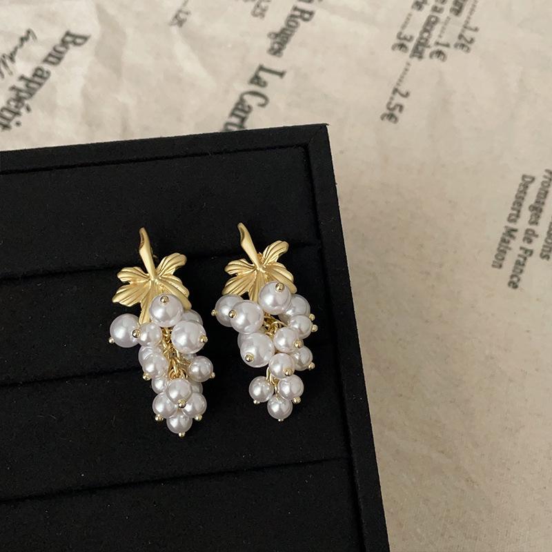 Французские ретро серьги-пусеты с виноградными бусинами: Роскошный, Модный и Универсальный для Женщин