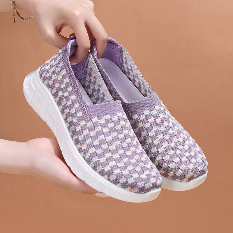 New Spring and Summer Women's Shoes Flat-bottomed Shallow-mouth Fly-woven Shoes, Light, Casual and Breathable, One-pedal Mother Shoes