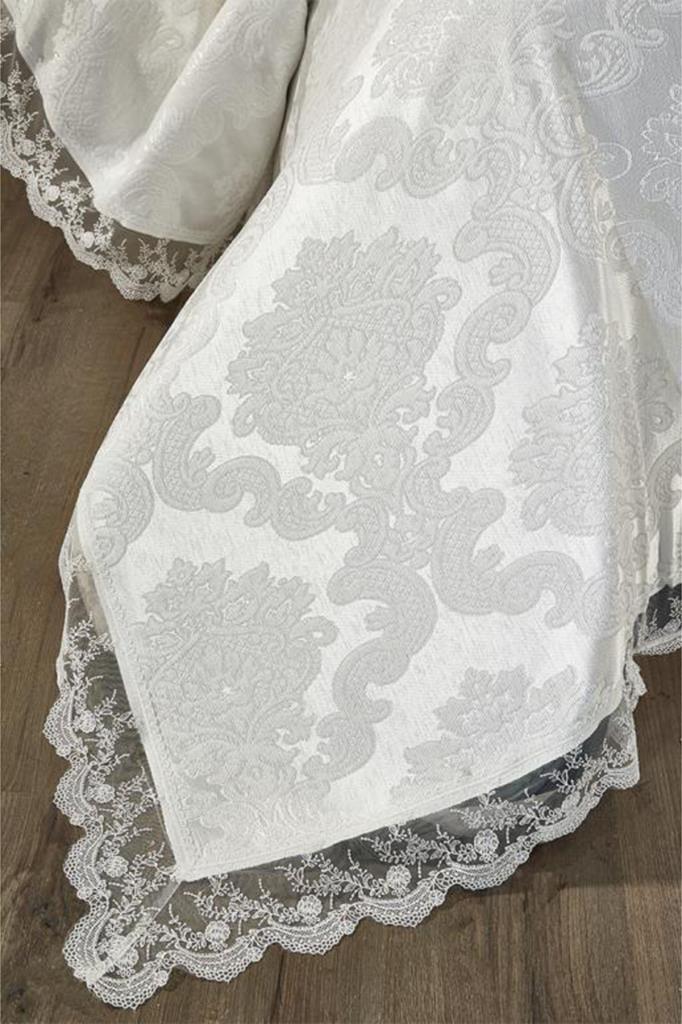 Elani New Season Special Edition Набор пододеяльников из синели 3 шт. Покрывало 250x250 Наволочка 50x70 2 шт. Хлопково-атласная ткань с французским кружевом