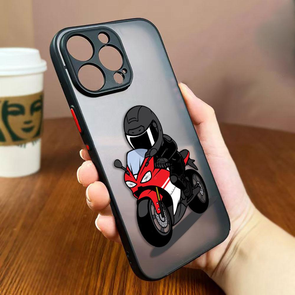 Мультяшная гонка на мотоциклах Матовый чехол для телефона для Apple iPhone 16 16E 15 14 13 12 11 Pro XR XS X 8 7 SE Plus Max Прозрачный жесткий Funda