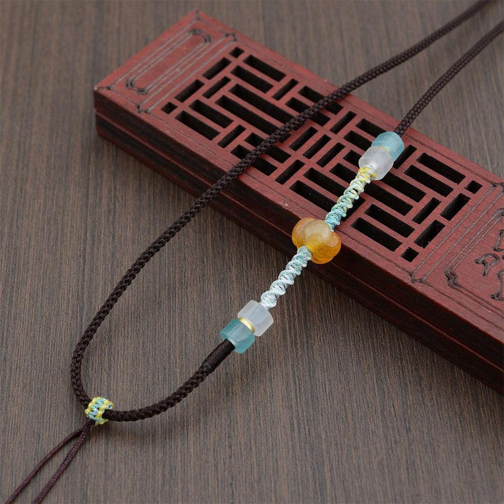 Плетеное макраме ожерелье с кристаллом авантюрина и подвеской из тыквенного нефрита
