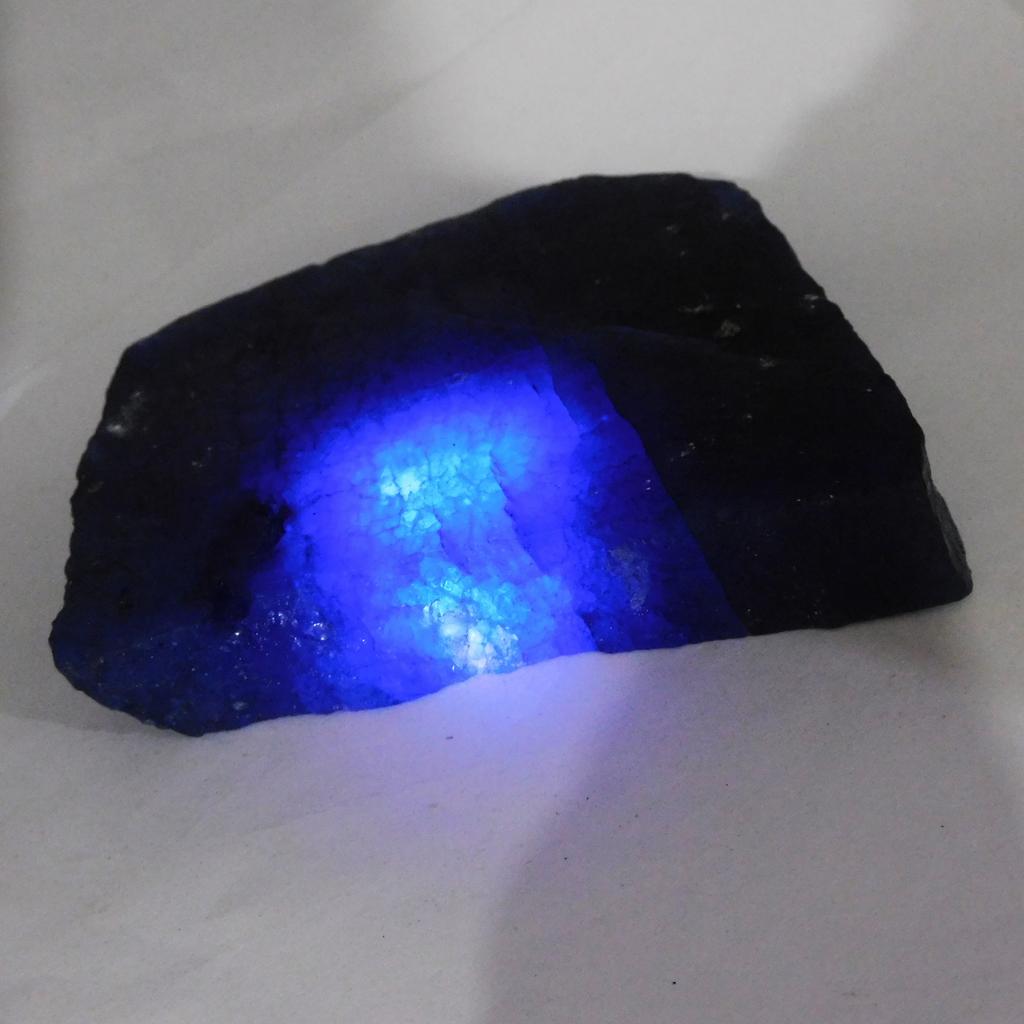 Natural Blue Sapphire 1910.35ct Uncut Rough Certified Loose Gemstone