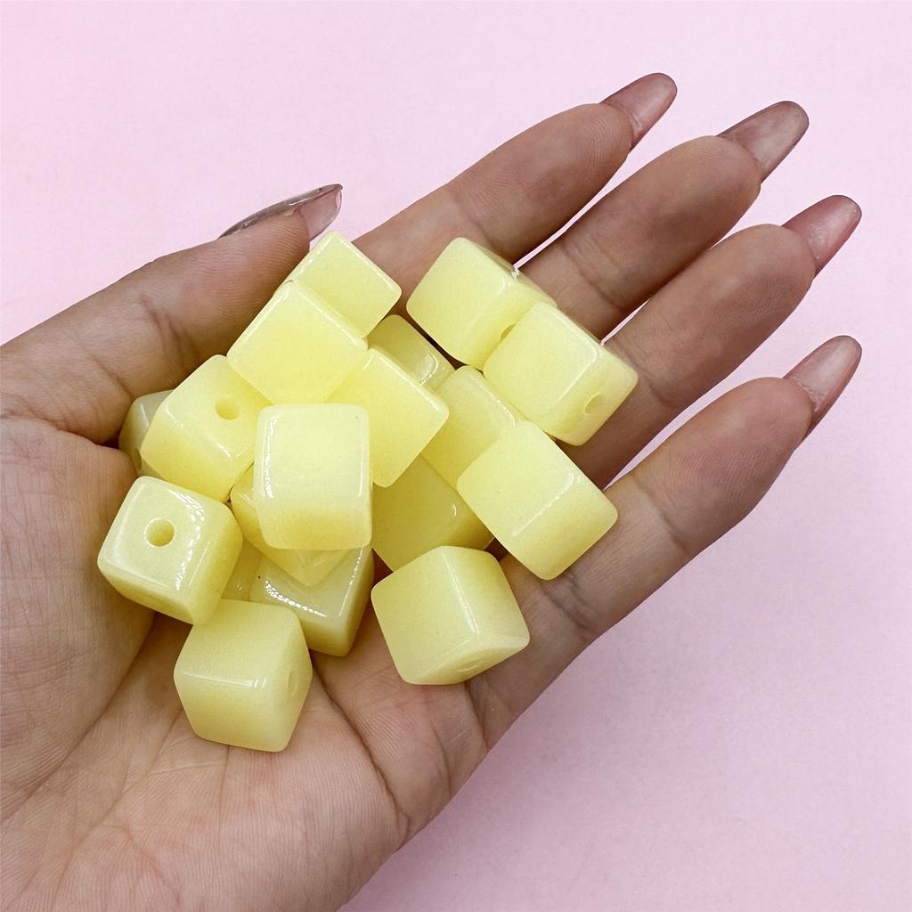 Making 20Pcs Material Creative Square Acrylic Fashion for Bracelets Earrings DIY Jewely Accessories Loose Beads Jelly Color About 13mm