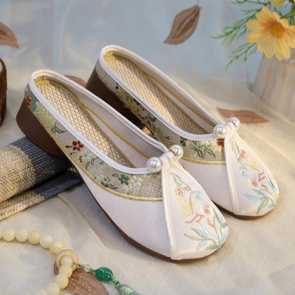 Модные домашние тапочки Женские лоферы на квадратном каблуке Шлепанцы с закрытым носком Массажный блок Цветочная ткань Вышивка Квадратный носок Каблук-блок Обувь Лоа