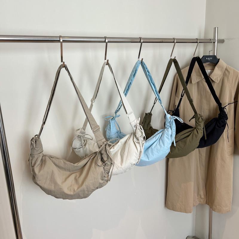 2025 New Fashion Pleated Dumpling Bag: Versatile, Casual Large Capacity Shoulder & Crossbody Bag