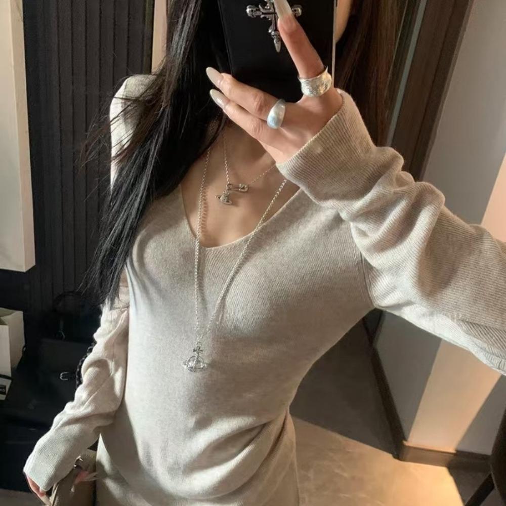 Простой трикотажный свитер с V-образным вырезом и длинными рукавами для женского осенне-зимнего гардероба, с приталенной талией и стройнящим силуэтом в качестве базового слоя
