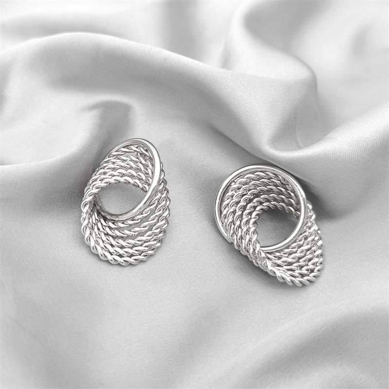 Серьги с геометрическим узором из жареного теста. Женские роскошные расширенные универсальные круглые серьги. Серьги-заколки для ушей в европейском и американском дизайне.