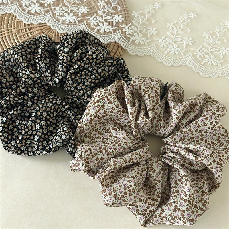 French Vintage Floral Print Hair Scrunchies Oversized Ruched Ponytail Holder Pastoral Style Elastic Hair Ties For Thick Hair