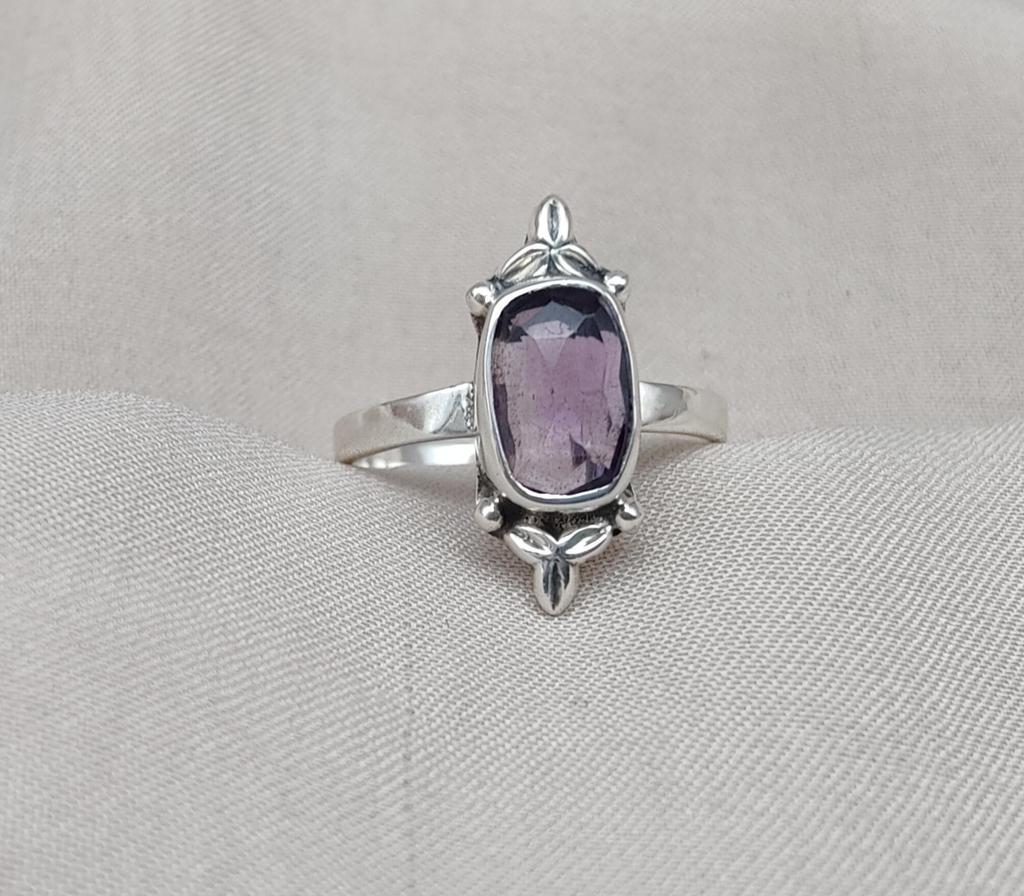 Amethyst Sterling Silver Ring: Faceted Oval Gemstone, Boho Vintage Style