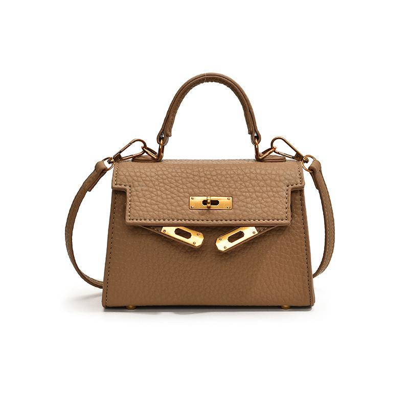 Ретро трендовая женская сумка 2025 новая осенняя модная повседневная маленькая квадратная сумка высококлассная сумка через плечо