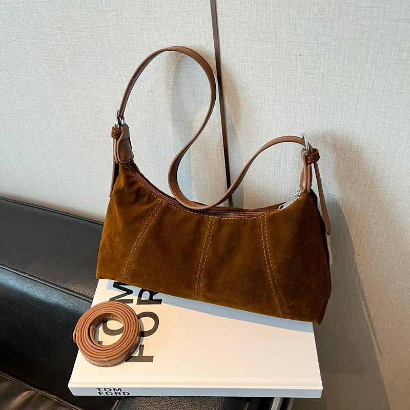 Retro Bag Women's Large-capacity New Autumn and Winter Niche Design Shoulder Messenger Bag Commuter Dumpling Bag