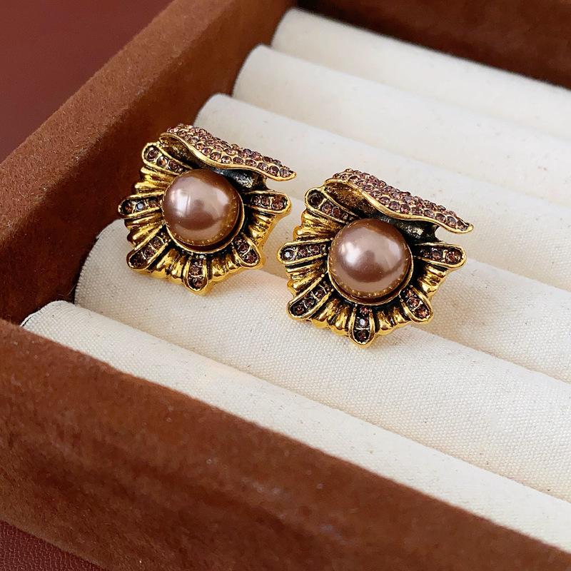 Silver Needle with Diamonds Flower Stripes Pearl Stud Earrings Medieval Vintage Retro Earrings Light Luxury Niche Earrings