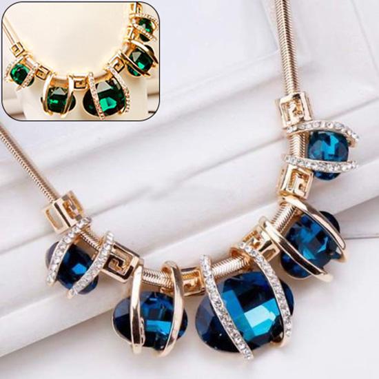 Fashion Women Crystal Pendant Golden Chain Choker Beauty Statement Bib Necklace ARI