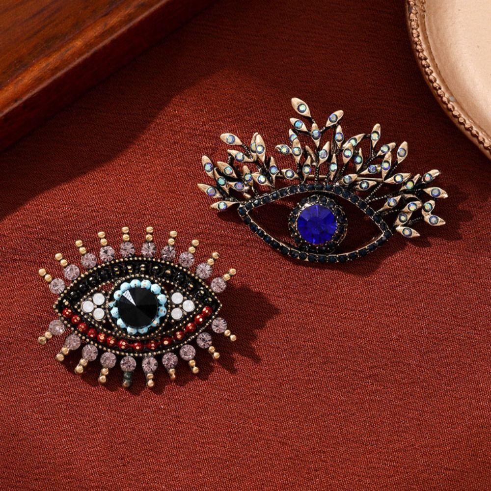 Decoration Devil Eye Brooch Pin Crystal Pendant Banquet Clothes Pin Unique Luxury Badge Pin Party
