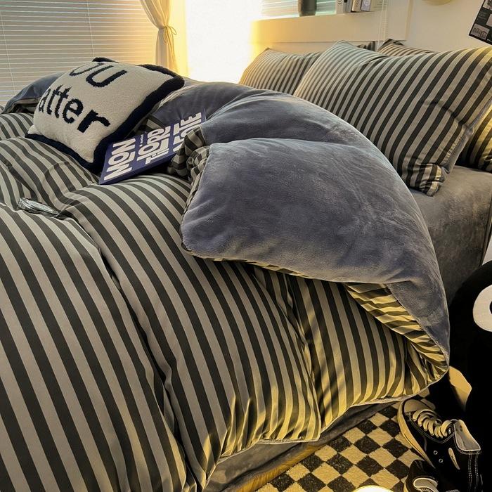 Комплект из четырех предметов из молочного флиса, простыни из стираного хлопка, утолщенный флис, простой полосатый комплект из трех предметов для общежития