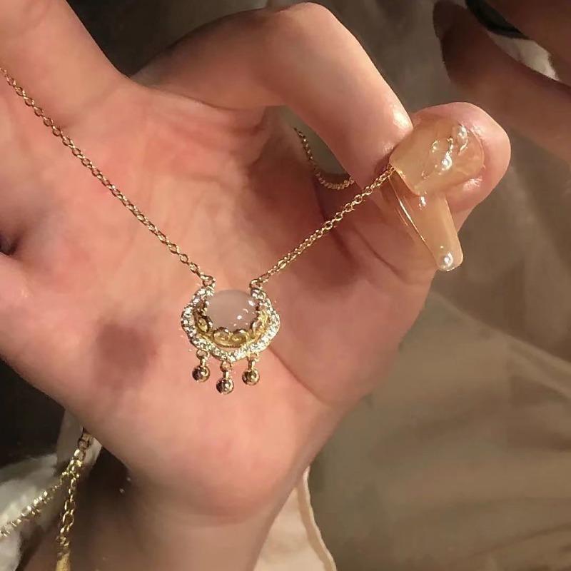 Новое auspicious cloud lock necklace, безопасное и auspicious, высококлассный нишевый китайский дизайн, цепочка на ключицу для женщин с белым агатом
