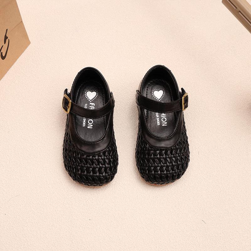 Girls' leather shoes, woven and hollowed-out design, princess-style children's shoes, woven beach sandals, soft-soled baby shoes, girls' closed-toe