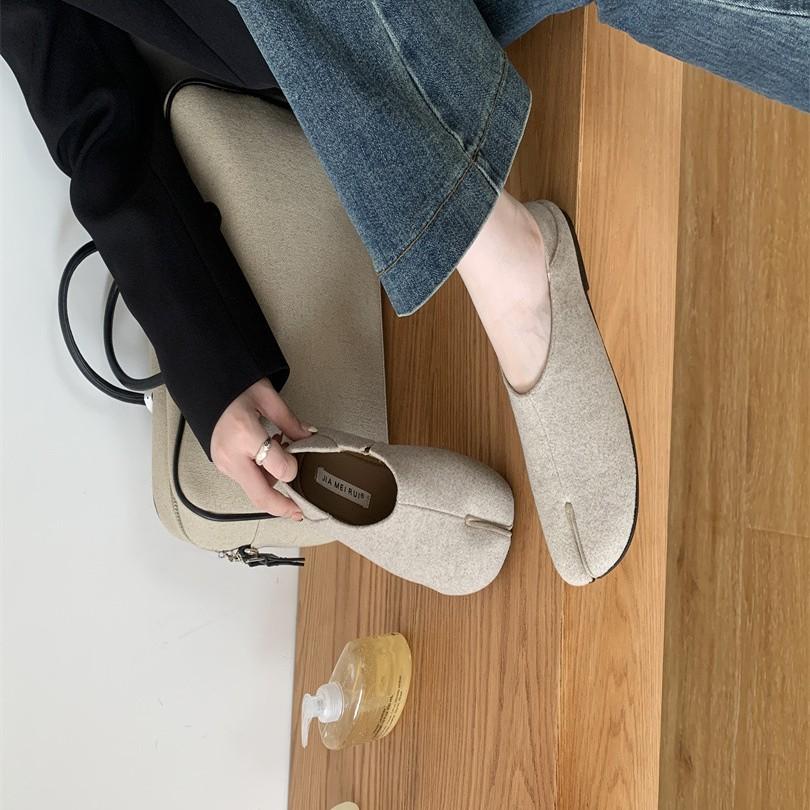 Suede single shoes women's 2025 autumn new soft flat bottom comfortable retro simple casual one-pedal lazy pig's trotters