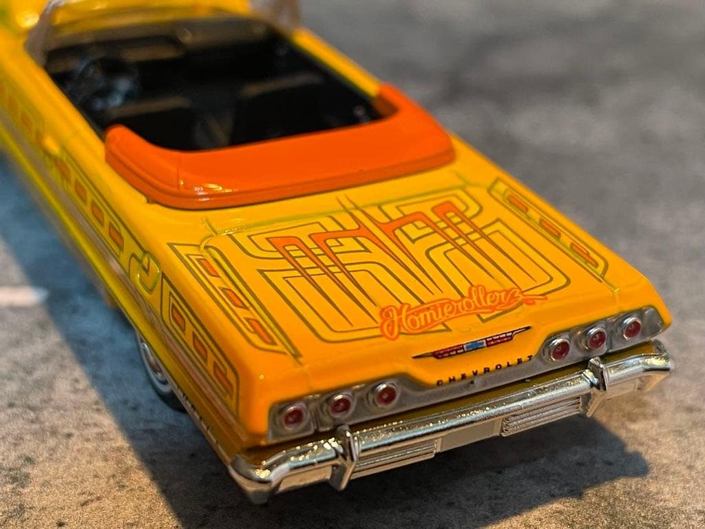 Greenlight 1/64 1963 Chevy Impala Кабриолет