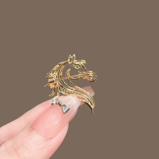 Yousheng Horse Head Brooch Sparkling Hollow-out Horse Brooch Rhinestones Embellished Brooch Pin Clothing Accessory Gift for Horse Lovers