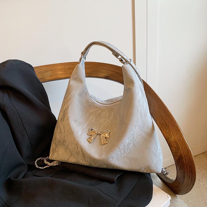 Повседневный мягкий женский рюкзак большой емкости, новый стильный рюкзак, модная вышитая бабочка, простая сумка-тоут на одно плечо