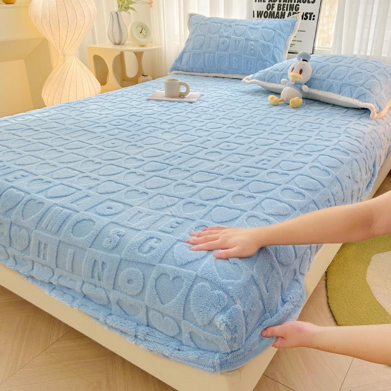 Warm Fitted Bed Sheet Taff Velvet Fleece Bed Linen Coral Fleece Bed Sheet with Elastic Band Bedsheet Mattress Protection Cover(No Pillowcase)
